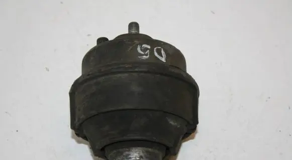 Volvo S80 Engine mount bracket 9492802