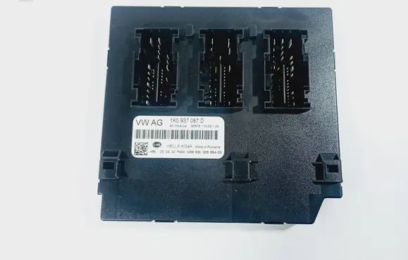 Skoda Octavia Mk2 (1Z) Comfort/convenience module 1K0937087D 5DK00965405