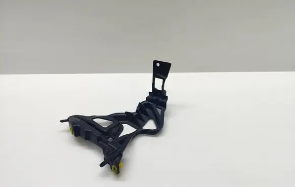 BMW 7 F01 F02 F03 F04 Fender mounting bracket 7046352 18022910