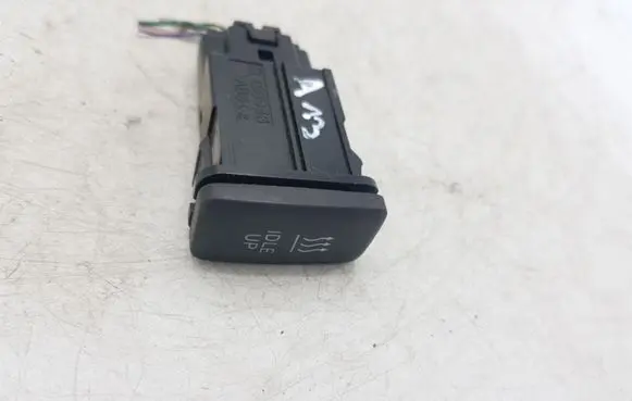 Toyota Avensis Verso Seat heating switch 156936