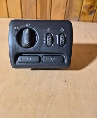 Volvo V70 Light switch 9441233