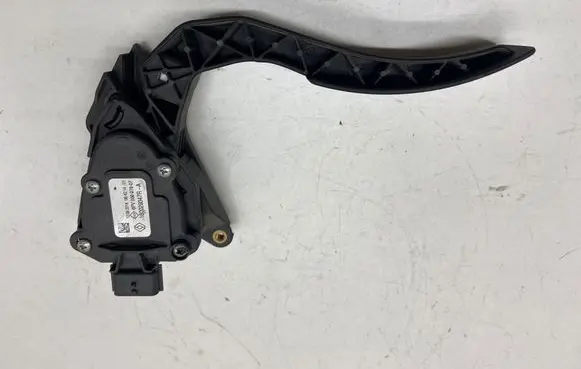 Renault Captur Accelerator throttle pedal 180029347R