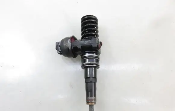 Seat Ibiza III (6L) Fuel injector 0414720035 045130073T