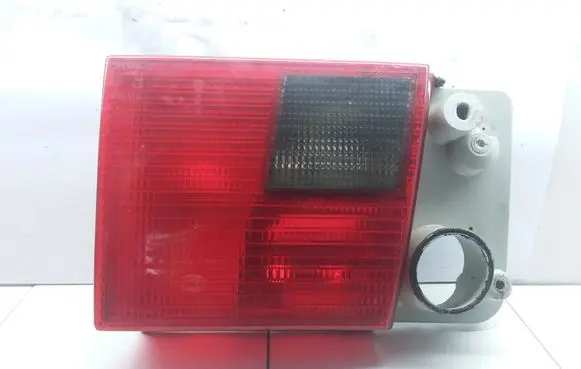 Audi A6 S6 C4 4A Tailgate rear/tail lights 4A0945094E 145592