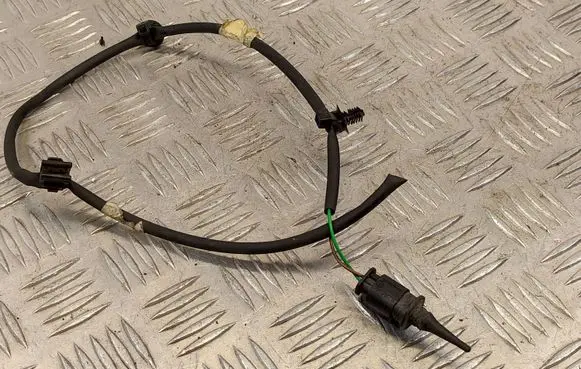 Mercedes-Benz C W204 Airbag deployment crash/impact sensor A0065403681