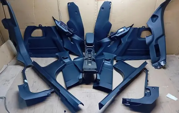 Opel Mokka X Front passenger seat console base 