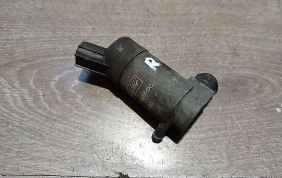Volvo S60 Windscreen/windshield washer pump 1S7117K624DC