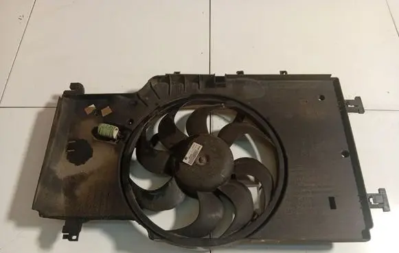 Opel Meriva B Radiator cooling fan shroud T5397001