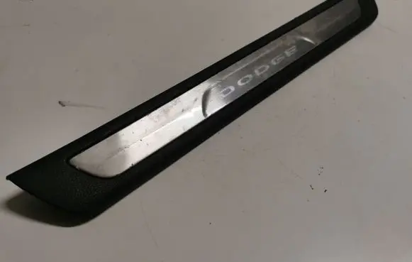 Dodge Durango Front sill trim cover 1SZ56DX9AA