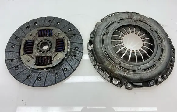 Subaru Legacy Clutch set kit 7YPM240