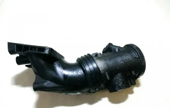 Mercedes-Benz C AMG W204 EGR valve line/pipe/hose 6460900754