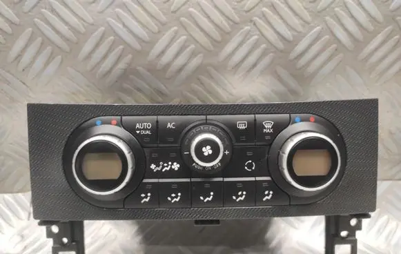 Renault Koleos I Climate control unit 275108933R