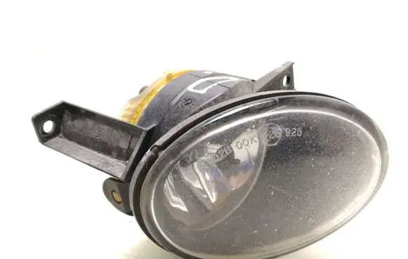 Volkswagen Touran I Front fog light 5K0941700A