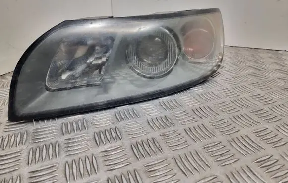 Volvo V50 Headlight/headlamp 30698648 0301198203