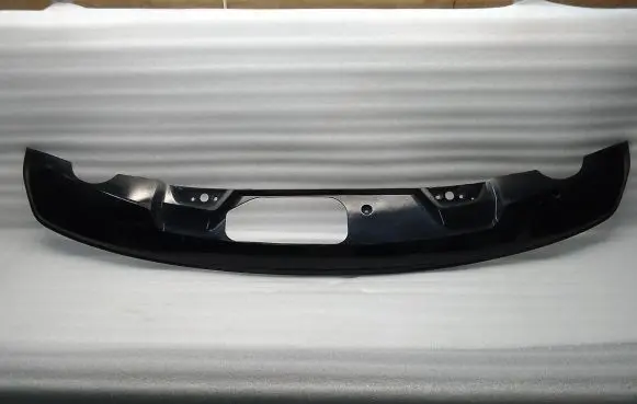 Volvo XC40 Front bumper lip 32227928 32293855 32136123