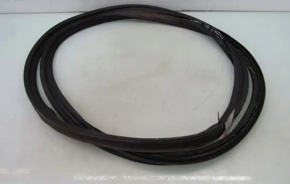 Mazda 3 Trunk rubber seal (body) 