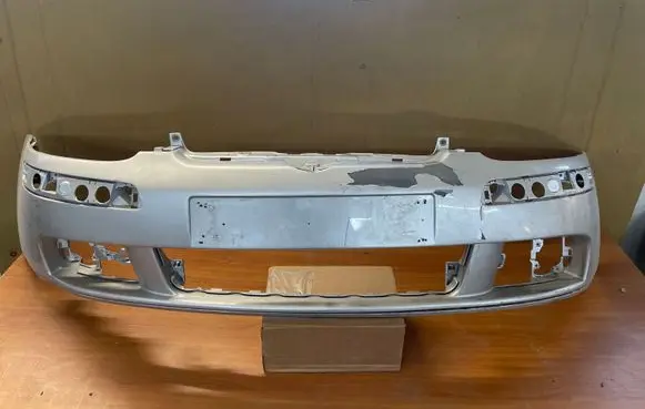Volkswagen Golf V Front bumper 1K0807217