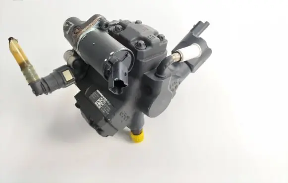 Citroen C4 I Picasso Fuel injection high pressure pump 9658193980 A2C20000598