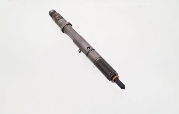 Audi A6 S6 C5 4B Fuel injector 059130201f
