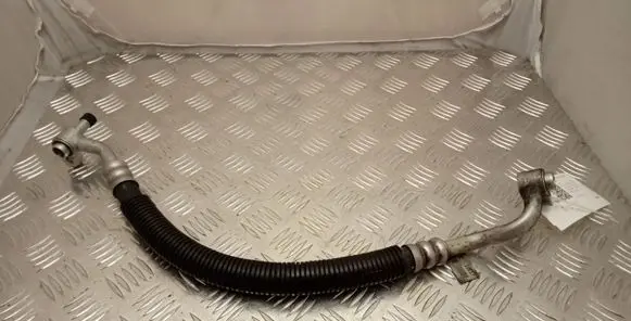 Jeep Grand Cherokee Air conditioning (A/C) pipe/hose 68161176AA