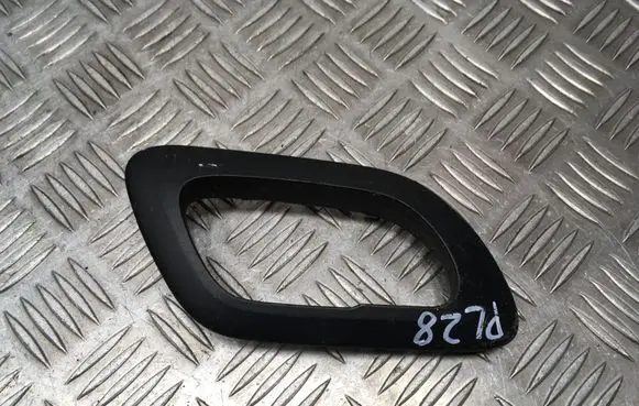 Peugeot 5008 Front door handle cover 9682517780