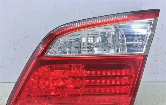 Nissan Maxima Rear/tail lights