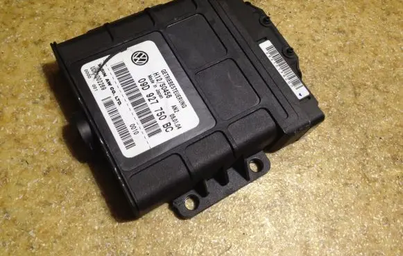 Volkswagen Touareg I Gearbox control unit/module 09D927750BC