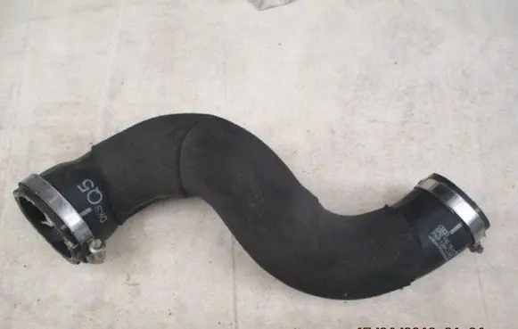 Audi A2 Air intake hose/pipe 8R0145993Caudi