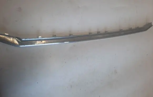 Audi A8 S8 D4 4H Front bumper upper radiator grill 4H0853651