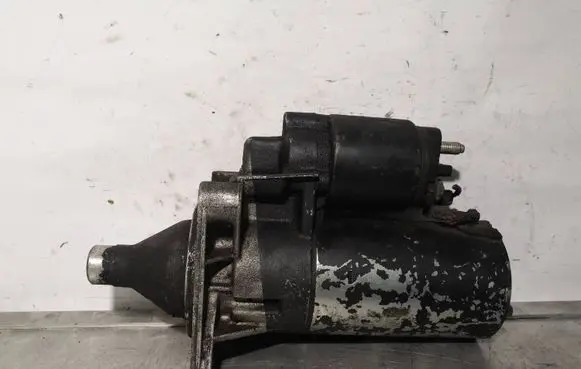 Chrysler Voyager Starter motor 4686107 001108160