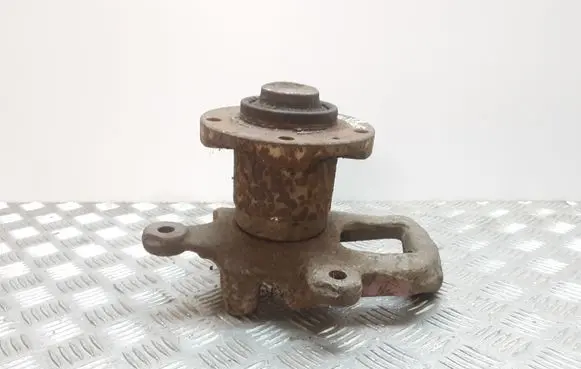 Mercedes-Benz Sprinter W901 W902 W903 W904 Front wheel hub