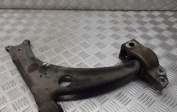 Volkswagen PASSAT B6 Front control arm