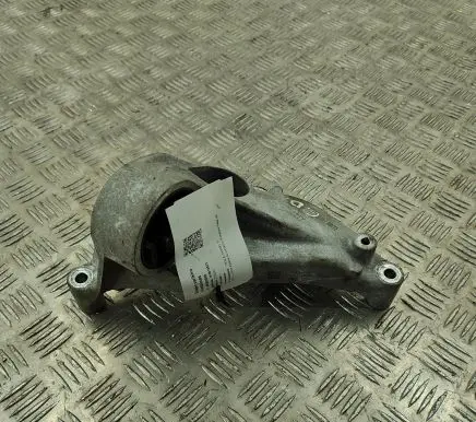Tesla Model Y Engine mounting bracket 109327800D