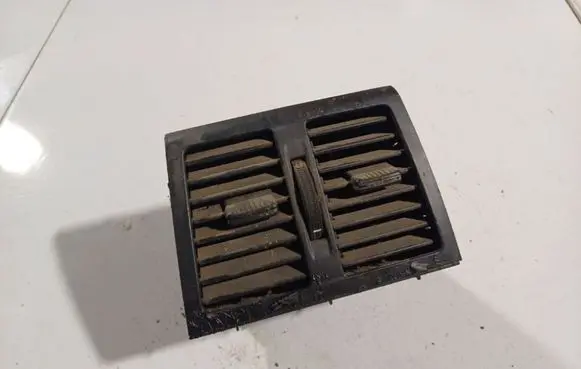 Opel Zafira B Dash center air vent grill 13144753