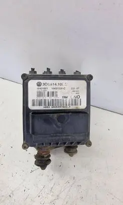Volkswagen PASSAT B6 ABS Pump 3C0614109C 16431601 16431501C