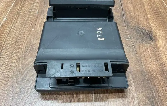 Mercedes-Benz S W140 Comfort/convenience module 1408200126