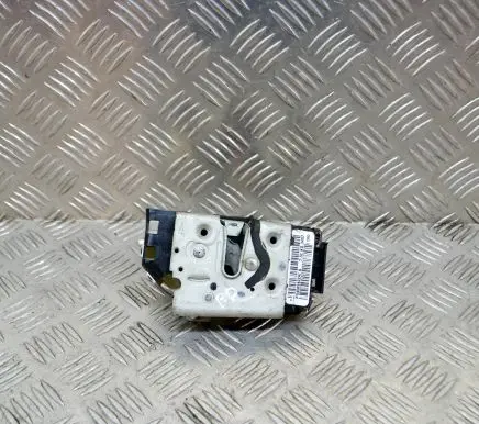 Dodge RAM 1500 DS Front door lock P04589422AIA A052111
