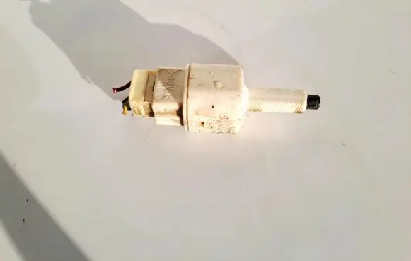 Toyota Aygo AB10 Reversing light switch sensor 