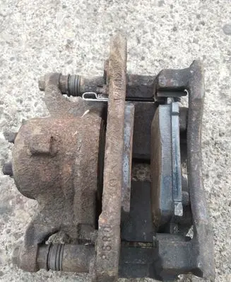 Honda Civic Front brake caliper