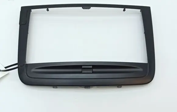 Mercedes-Benz Vito Viano W639 Radio/GPS head unit trim A6396800407