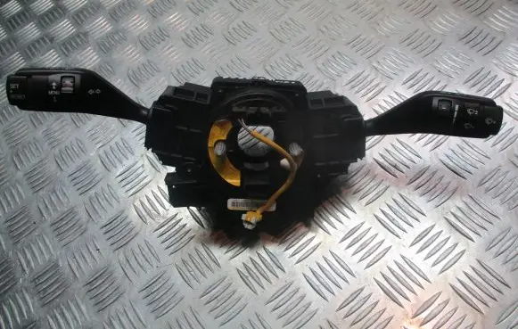Ford Focus Headlight wiper switch 