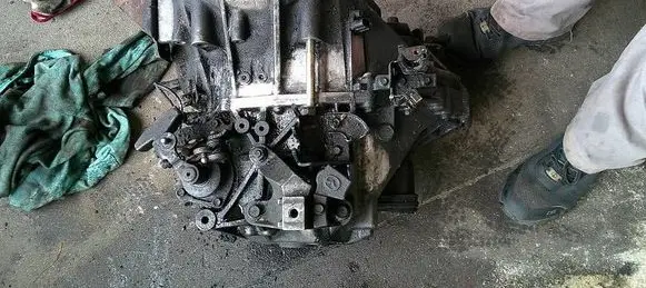 Mazda 5 Manual 6 speed gearbox AX50