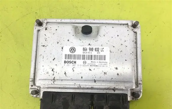 Skoda Octavia Mk1 (1U) Engine control unit/module 06A9060321LC