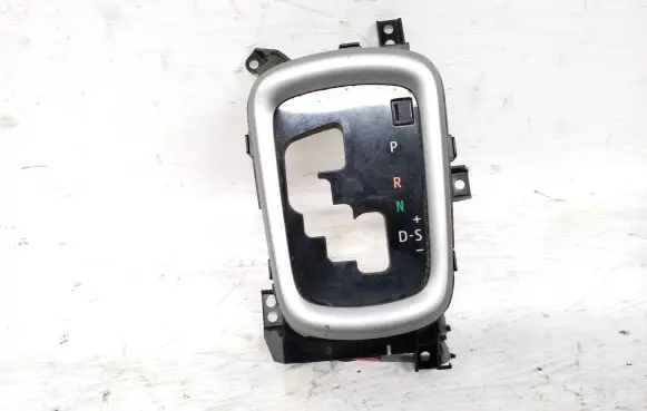 Toyota Hilux (AN120, AN130) Gear shift selector indicator 