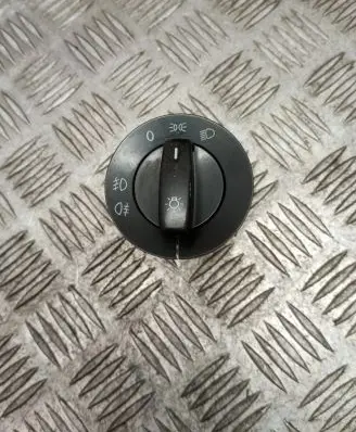 Volkswagen PASSAT B6 Light switch