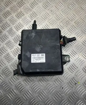 Renault Latitude (L70) Fuse module 284B60738R 0231073100126