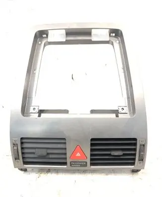 Volkswagen Touran I Dash center air vent grill