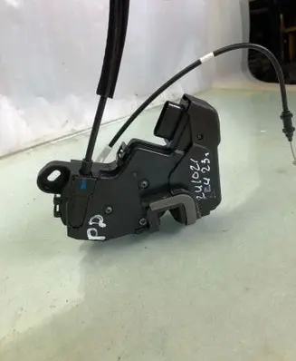 Citroen C4 III e-C4 Front door lock 9832797780