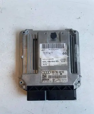 Audi A6 S6 C6 4F Engine control unit/module 03G906016HS 0281012557