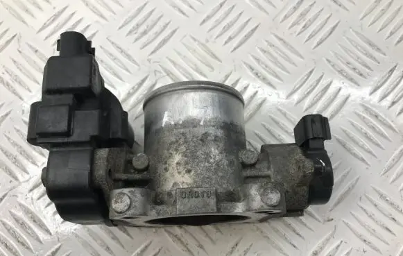 Toyota Avensis T250 Throttle valve 261000R010 1923002010